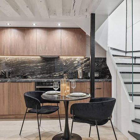 Appartement Duplex Parisien Pres Du Louvre Extérieur photo