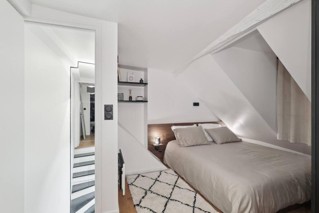 Appartement Duplex Parisien Pres Du Louvre Extérieur photo